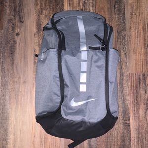 Never been used Nike Elite sports bag!!